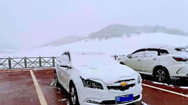 宝鸡迎来今年夏天第一场雪！是的，你没看错......