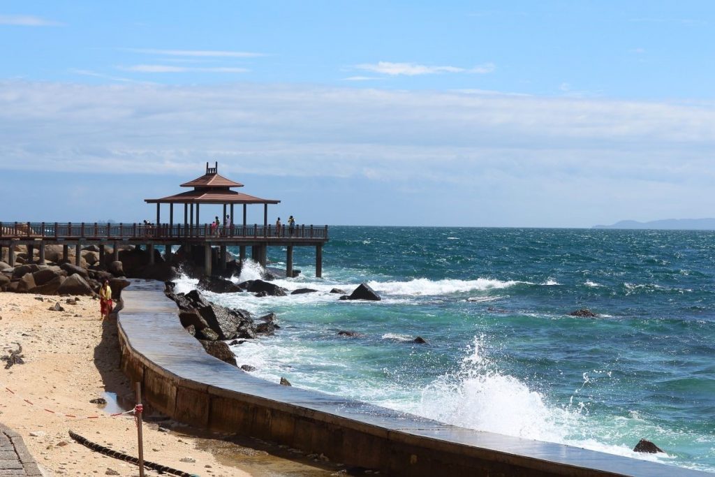 海南旅游必去十大景点排名（海南好玩的景点排名榜）