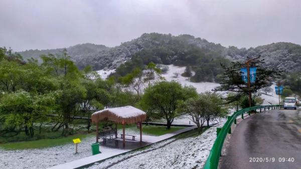 宝鸡迎来今年夏天第一场雪！是的，你没看错......